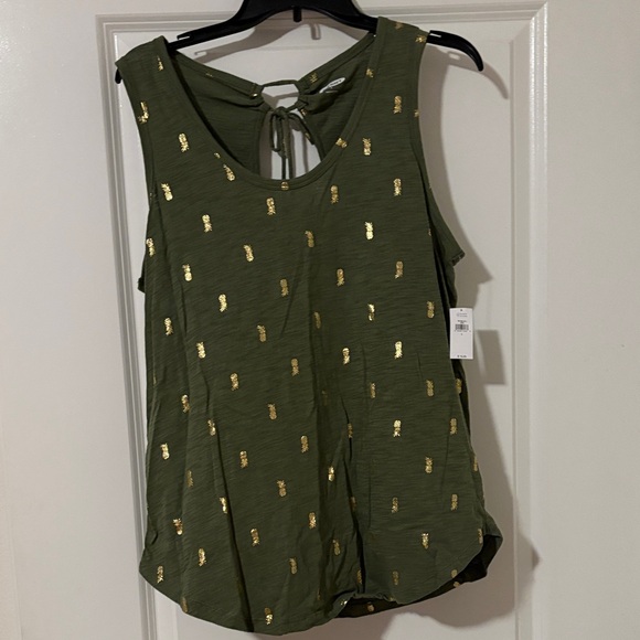 Old Navy Tops - Old Navy Olive Tank Top with Metallic Accents